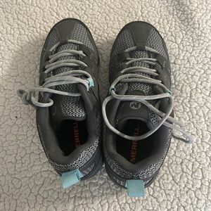 NWT Merrill sz 7.5 hiking shoes
